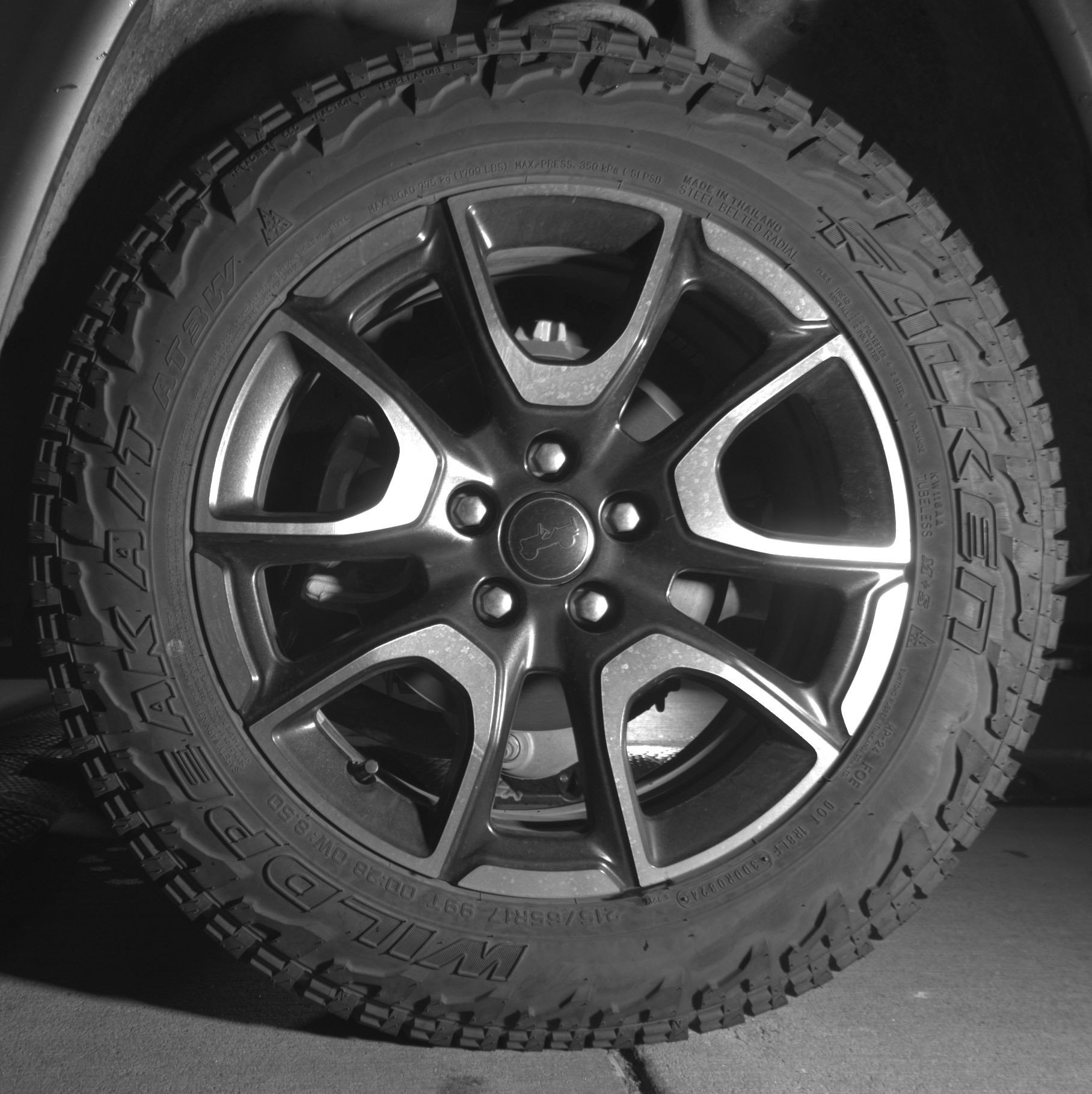 Used 2025 Jeep Compass Trailhawk image 14