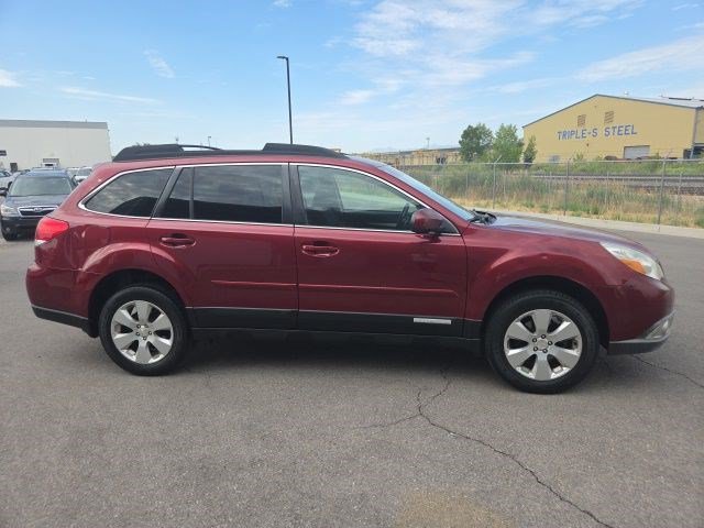 Used 2012 Subaru Outback 2.5i Premium w/ Popular Pkg 1B AWD/4WD image 2