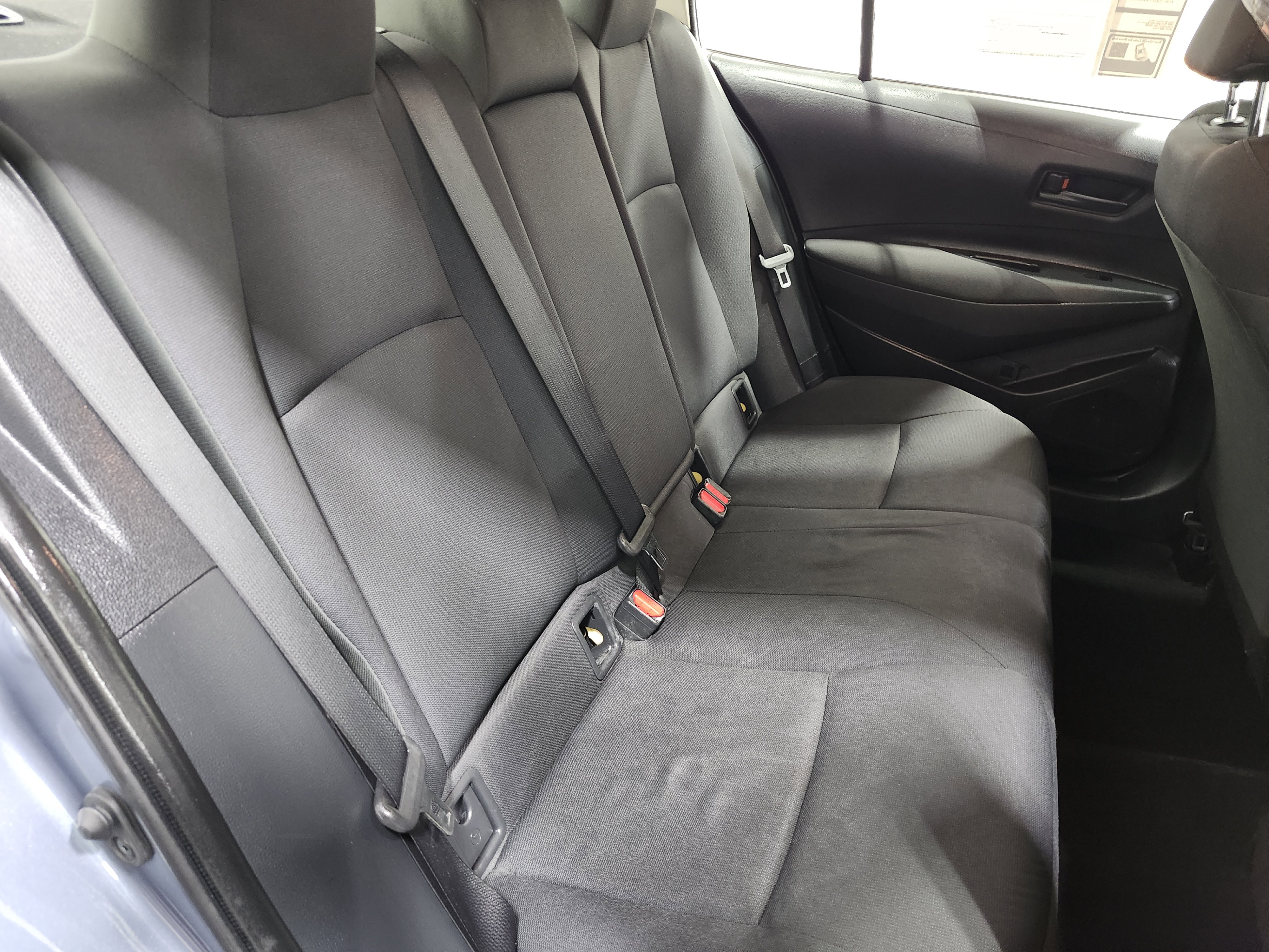 Used 2022 Toyota Corolla LE FWD image 18