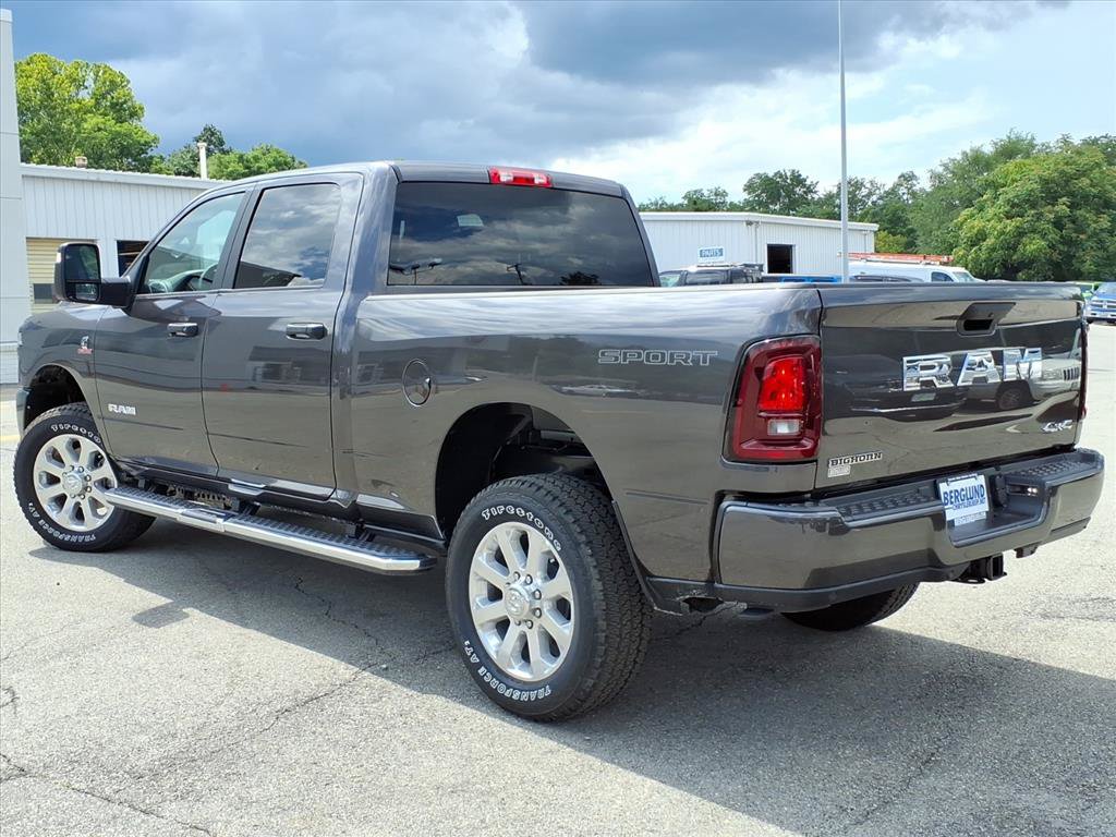 New 2026 RAM 2500 Big Horn AWD/4WD image 6