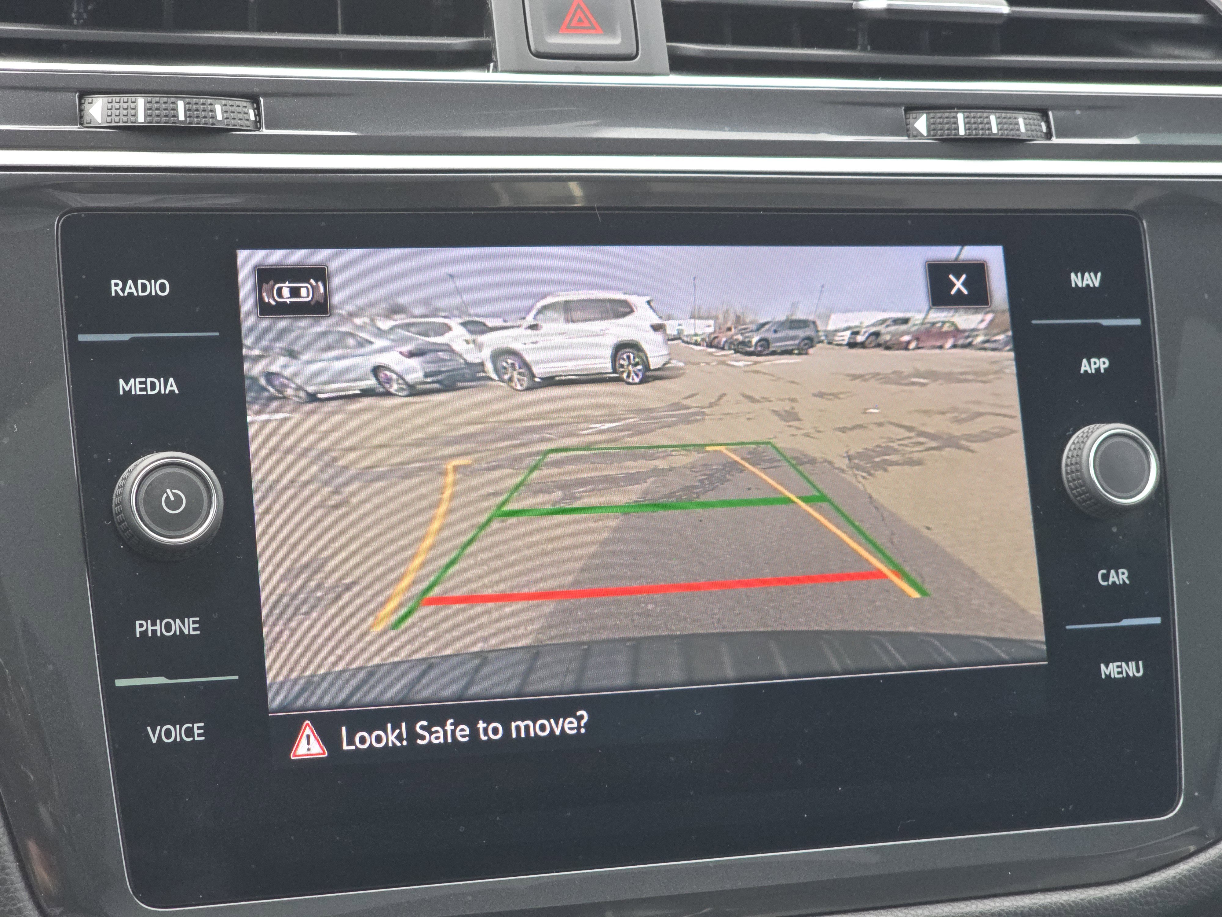 Certified 2024 Volkswagen Tiguan SEL R-Line image 13