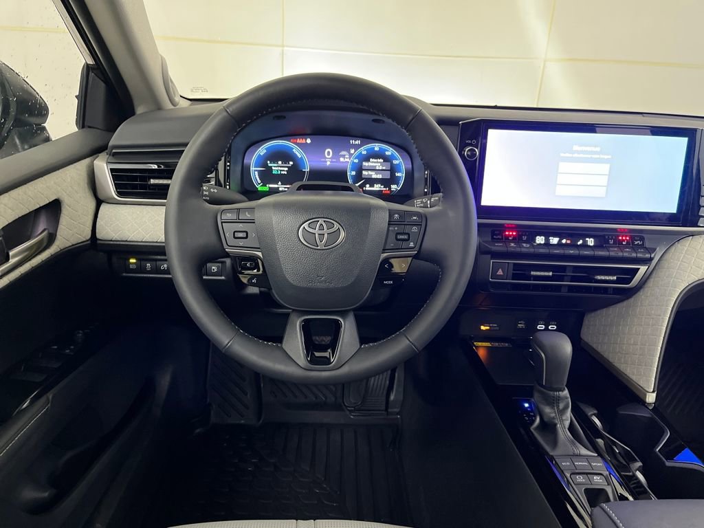 Used 2026 Toyota Camry XLE w/ Premium Plus Package image 33