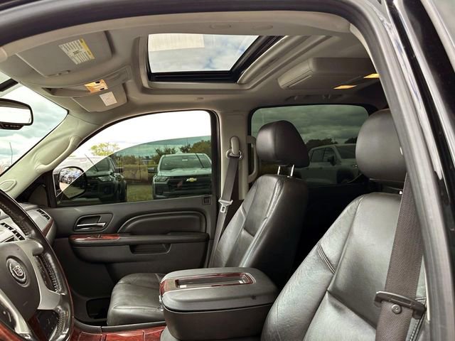 Used 2012 Cadillac Escalade EXT Luxury image 21