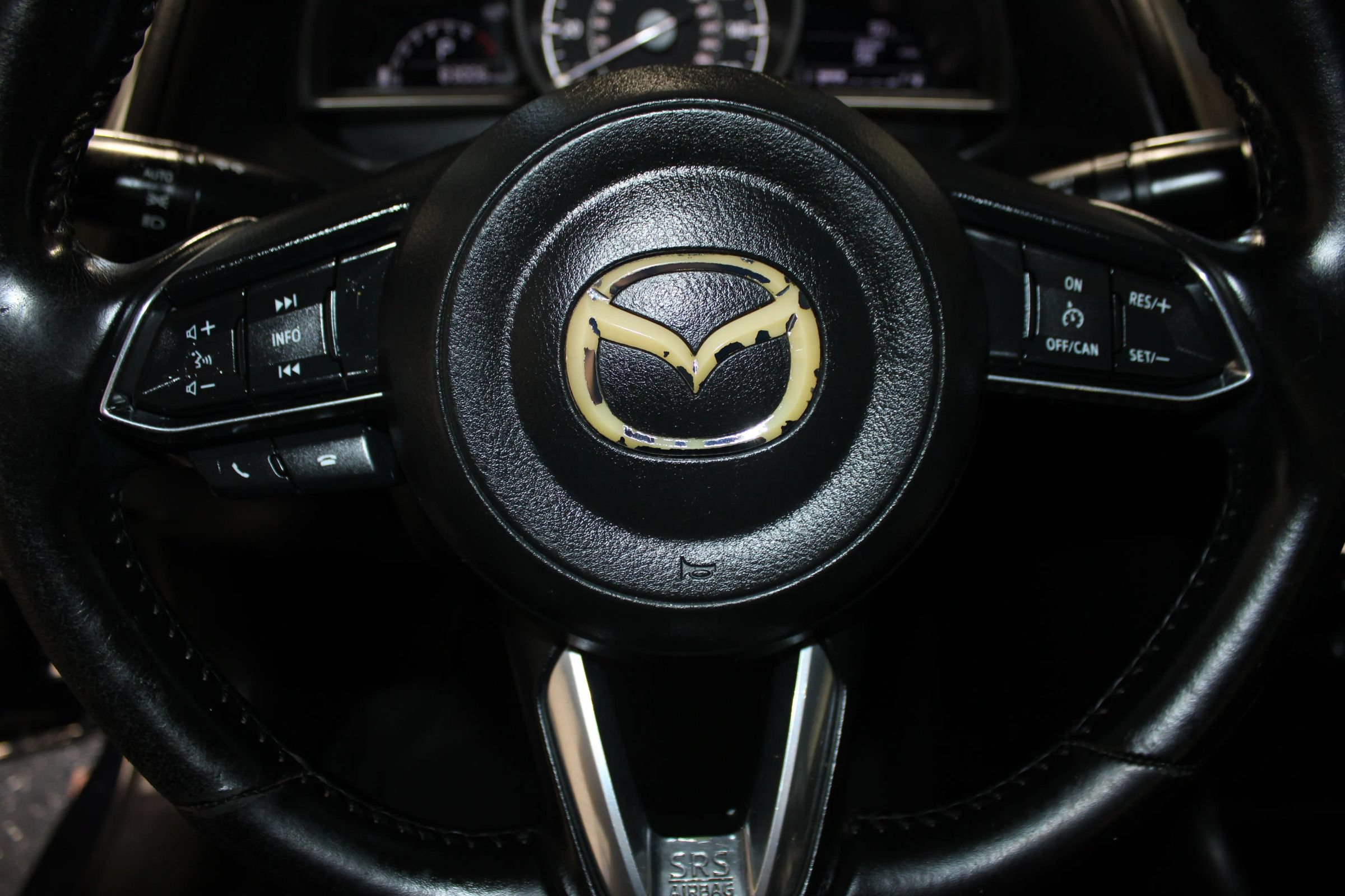 Used 2017 MAZDA MAZDA3 Touring FWD image 22