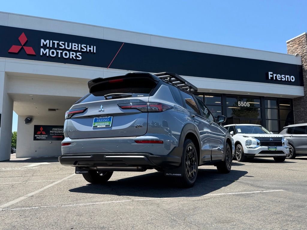 New 2026 Mitsubishi Outlander AWD image 13