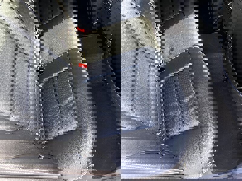 Used 2014 Mercedes-Benz E 350 4MATIC Sedan image 14