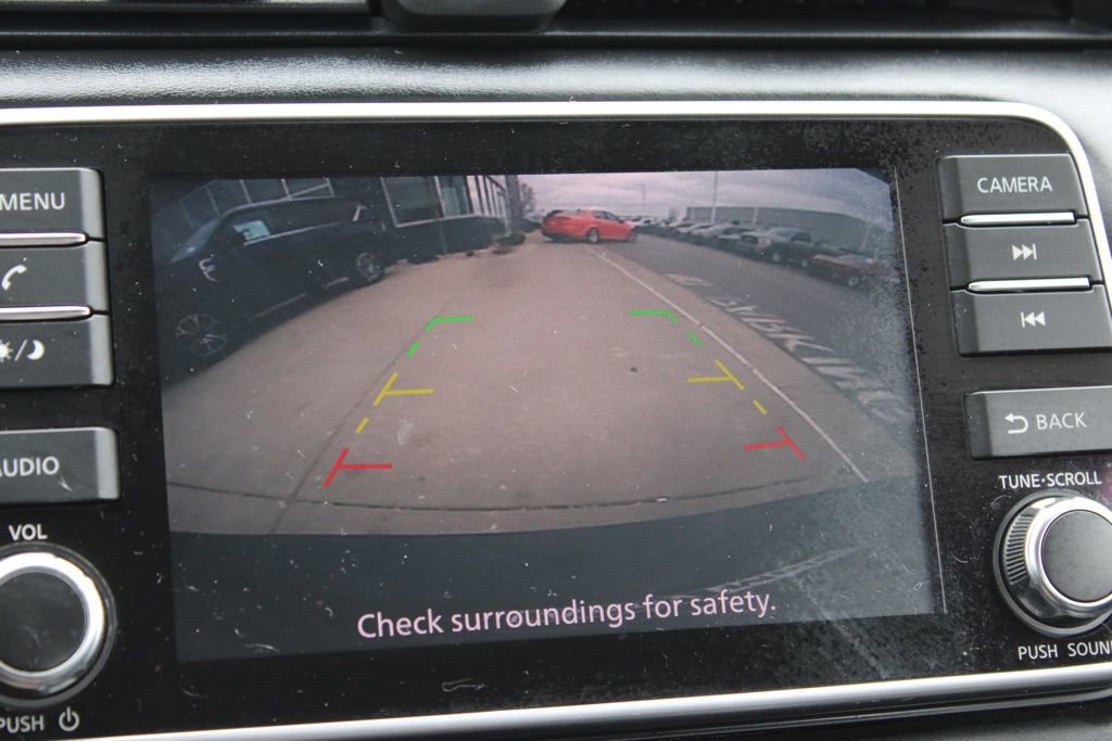 Used 2020 Nissan Versa SR image 35