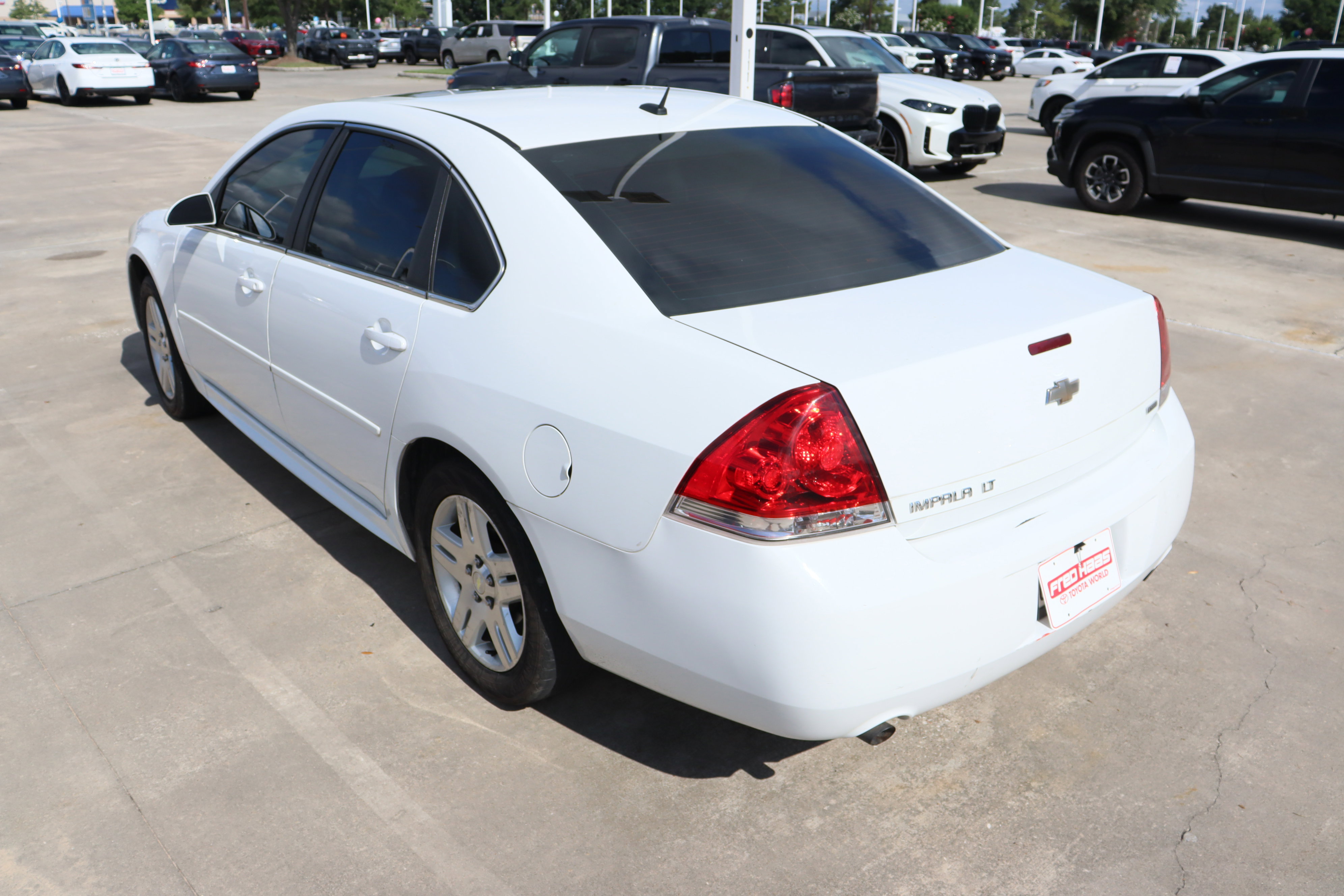 Used 2014 Chevrolet Impala LT w/ LT Sunroof Package FWD image 7