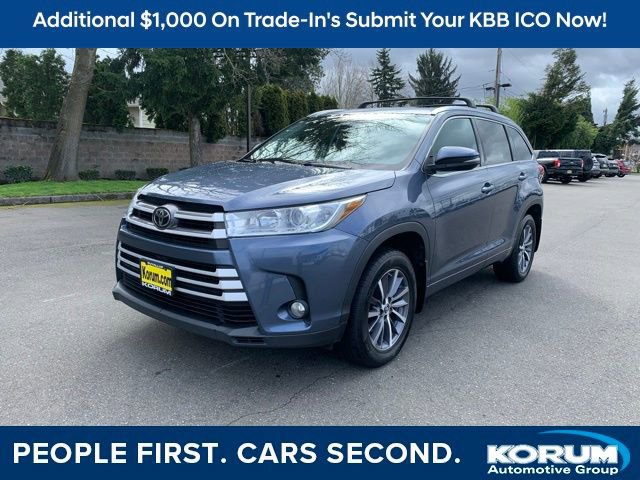 Used 2018 Toyota Highlander XLE image 1