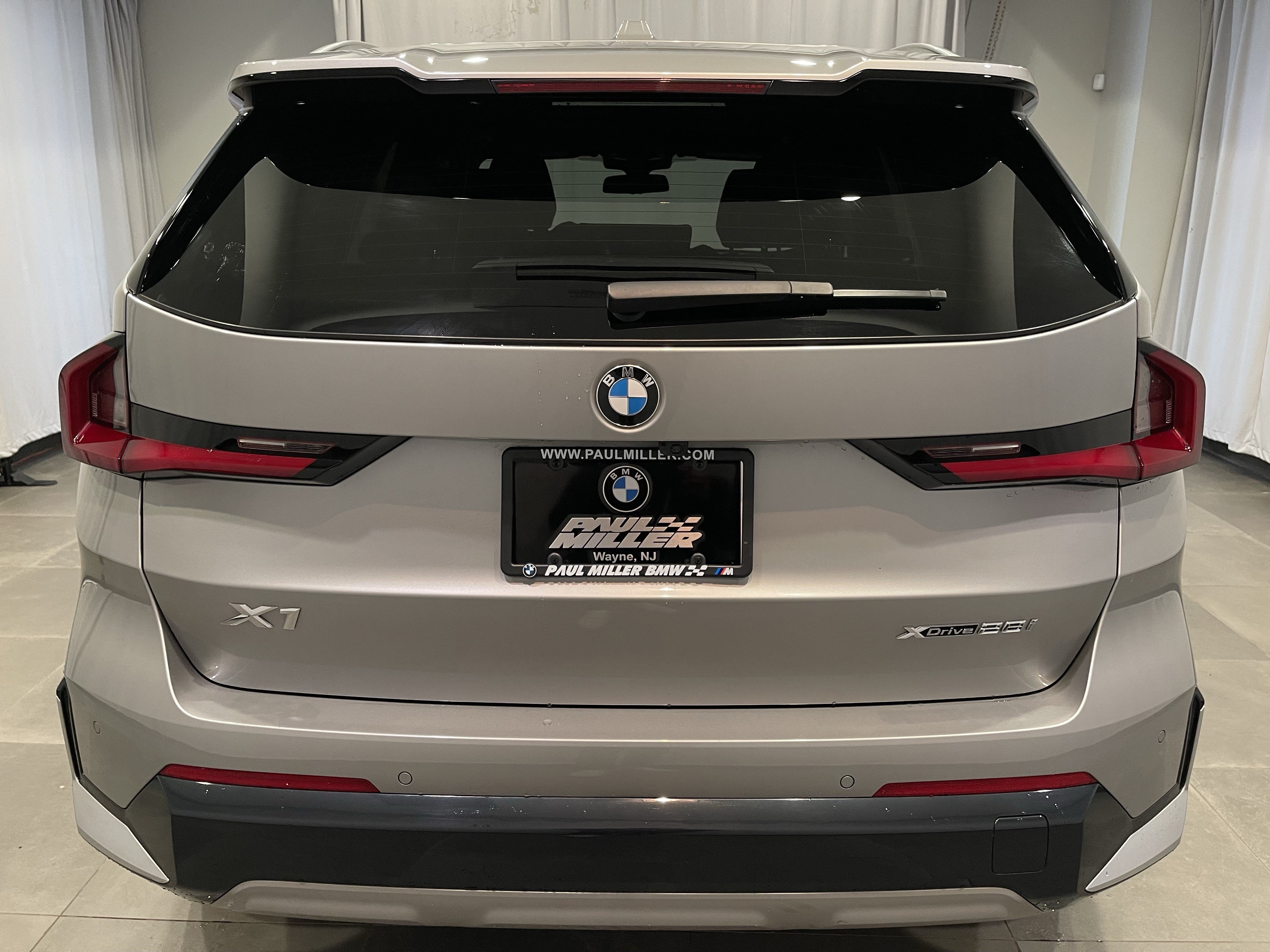 Certified 2023 BMW X1 xDrive28i w/ Convenience Package AWD/4WD image 5