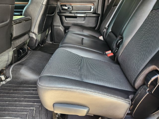 Used 2016 RAM 3500 Laramie w/ Convenience Group AWD/4WD image 30