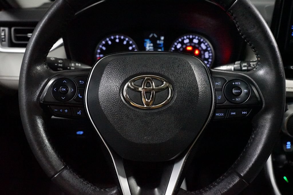 Certified 2022 Toyota RAV4 XLE Premium AWD/4WD image 12