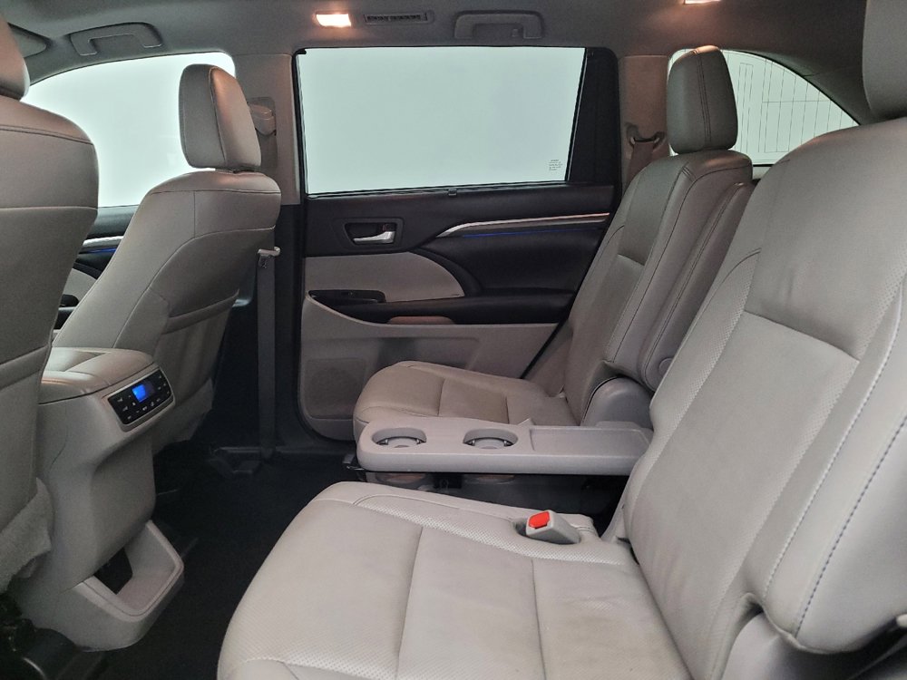 Used 2018 Toyota Highlander Limited Platinum w/ Carpet Mat Package (TMS) image 18