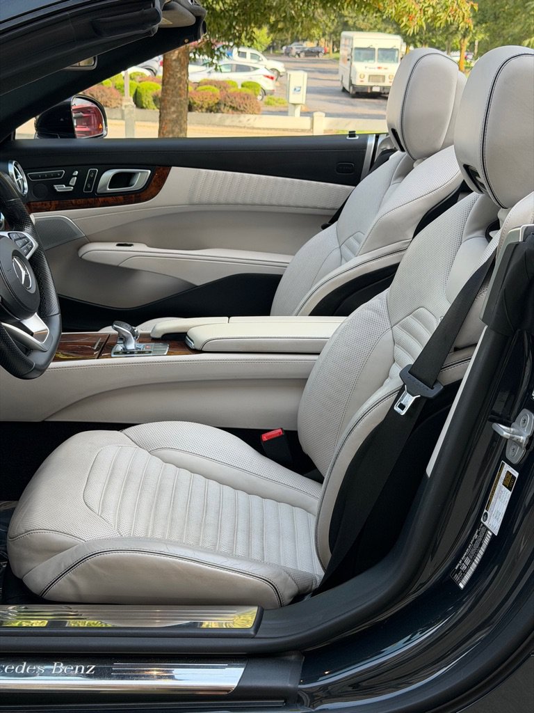 Used 2017 Mercedes-Benz SL 450 w/ Premium I Package image 29