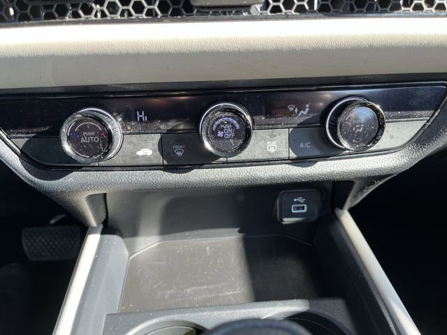 Used 2024 Honda HR-V LX image 18