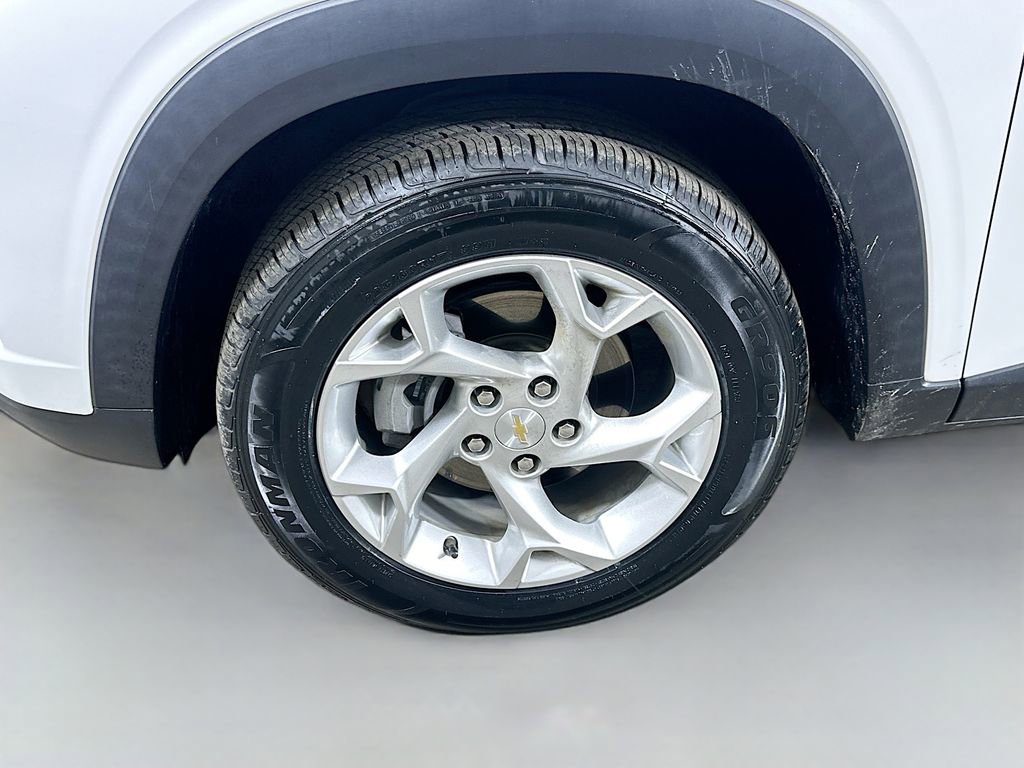 Used 2024 Chevrolet Trax LT w/ Driver Confidence Package FWD image 8