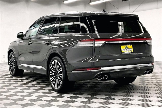 Used 2024 Lincoln Aviator Black Label w/ Dynamic Handling Package image 2