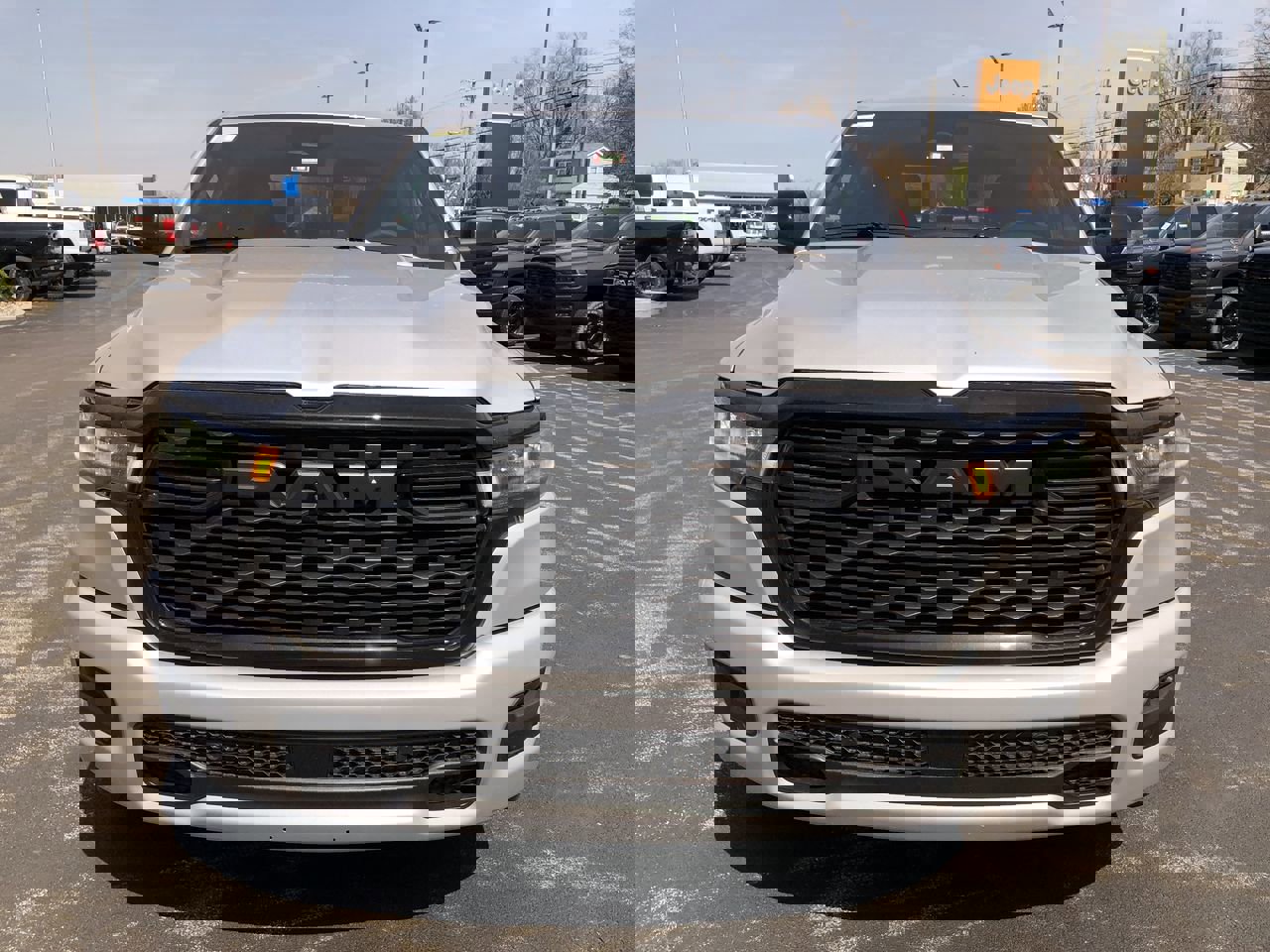 New 2026 RAM 1500 4x4 Crew Cab image 16