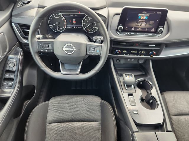 Used 2025 Nissan Rogue SV image 26