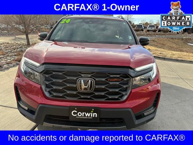 Used 2024 Honda Passport TrailSport image 2