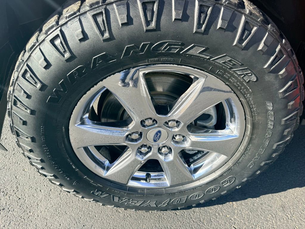 Used 2019 Ford F150 XLT w/ Equipment Group 302A Luxury image 14