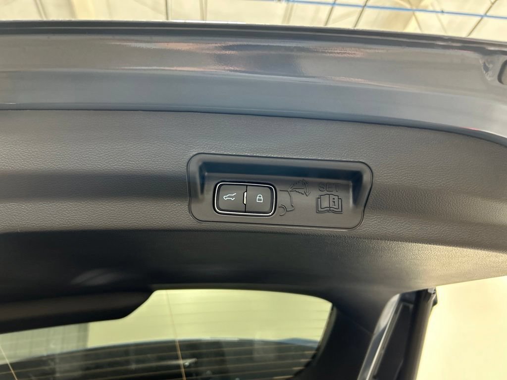 New 2027 Ford Explorer Platinum AWD/4WD image 32