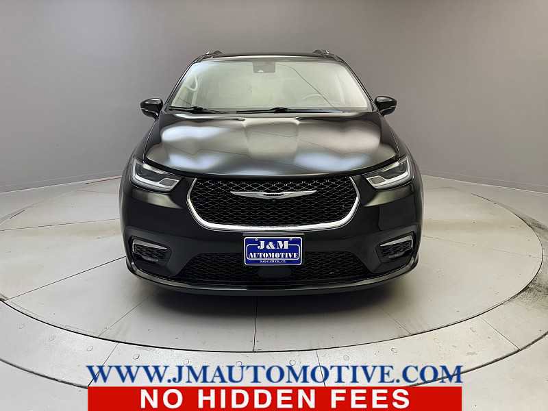 Used 2021 Chrysler Pacifica Touring-L image 8