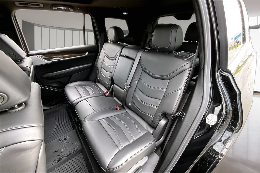 Certified 2025 Cadillac XT6 Premium Luxury w/ Platinum Package AWD/4WD image 26