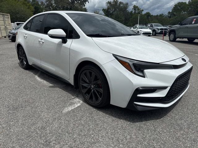 Used 2024 Toyota Corolla SE FWD image 5