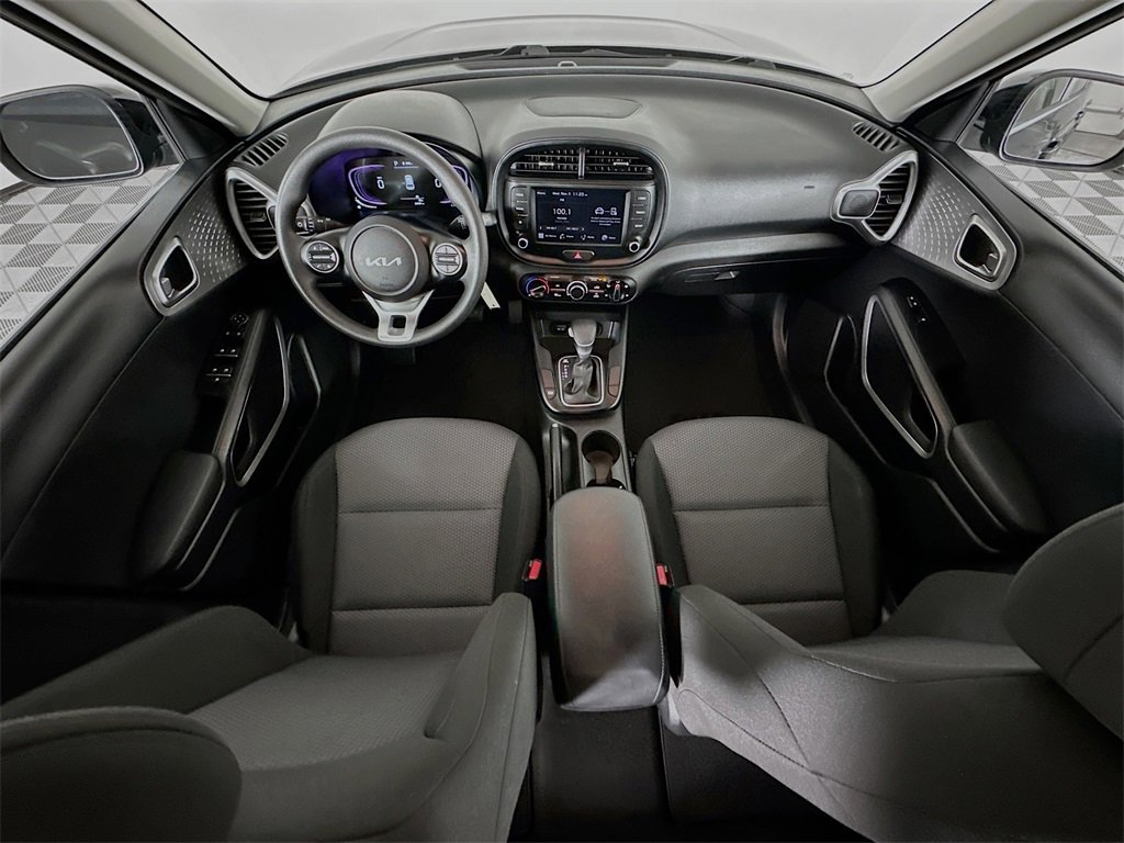 Used 2024 Kia Soul LX w/ Option Group 015 image 30