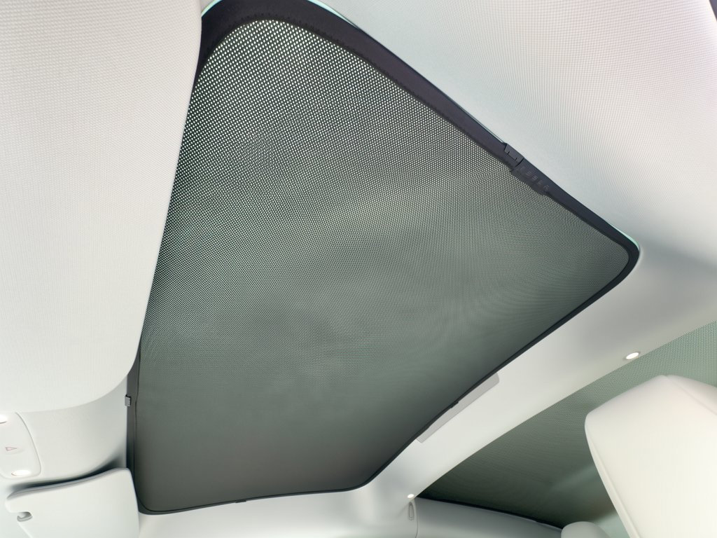 Used 2025 Tesla Model 3 Long Range RWD image 25