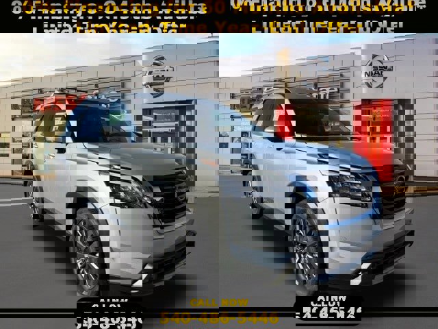 New 2025 Nissan Pathfinder SL w/ SL Premium Package