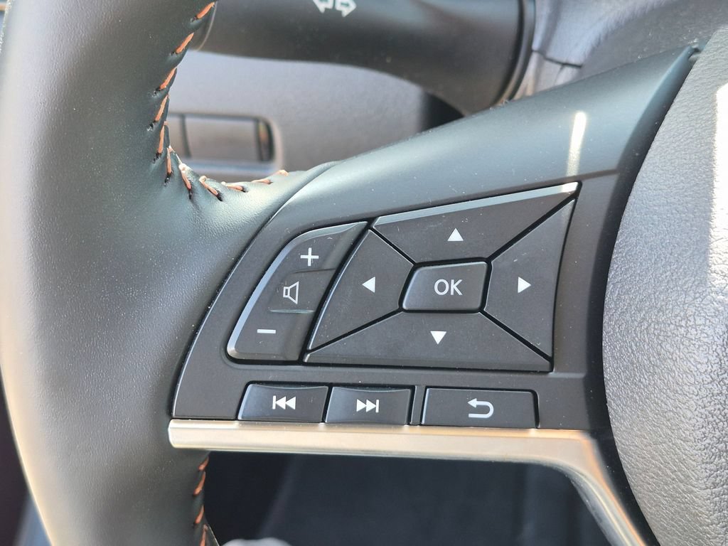 Certified 2025 Nissan Sentra SR FWD image 18