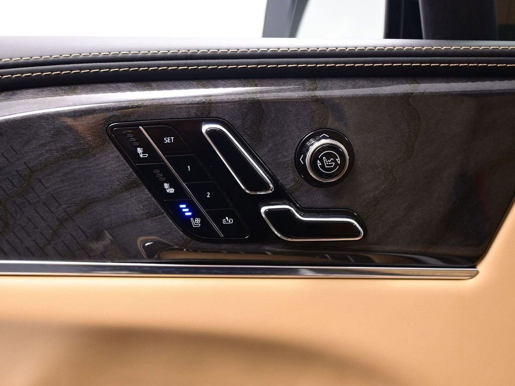 Used 2025 Cadillac Escalade IQ Sport 2 image 19