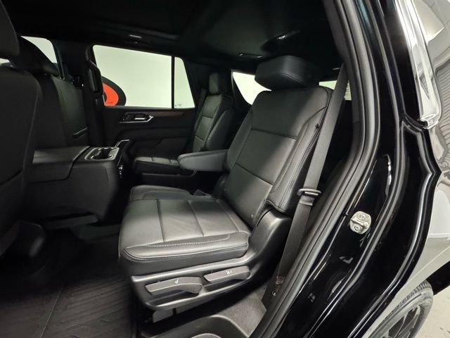 Used 2025 GMC Yukon Denali w/ Sun & Power Step Package image 12