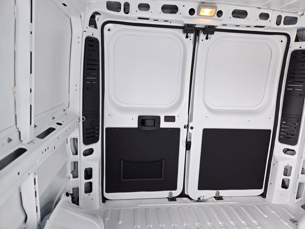 Used 2023 RAM ProMaster 2500 w/ Driver Convenience Group FWD image 11