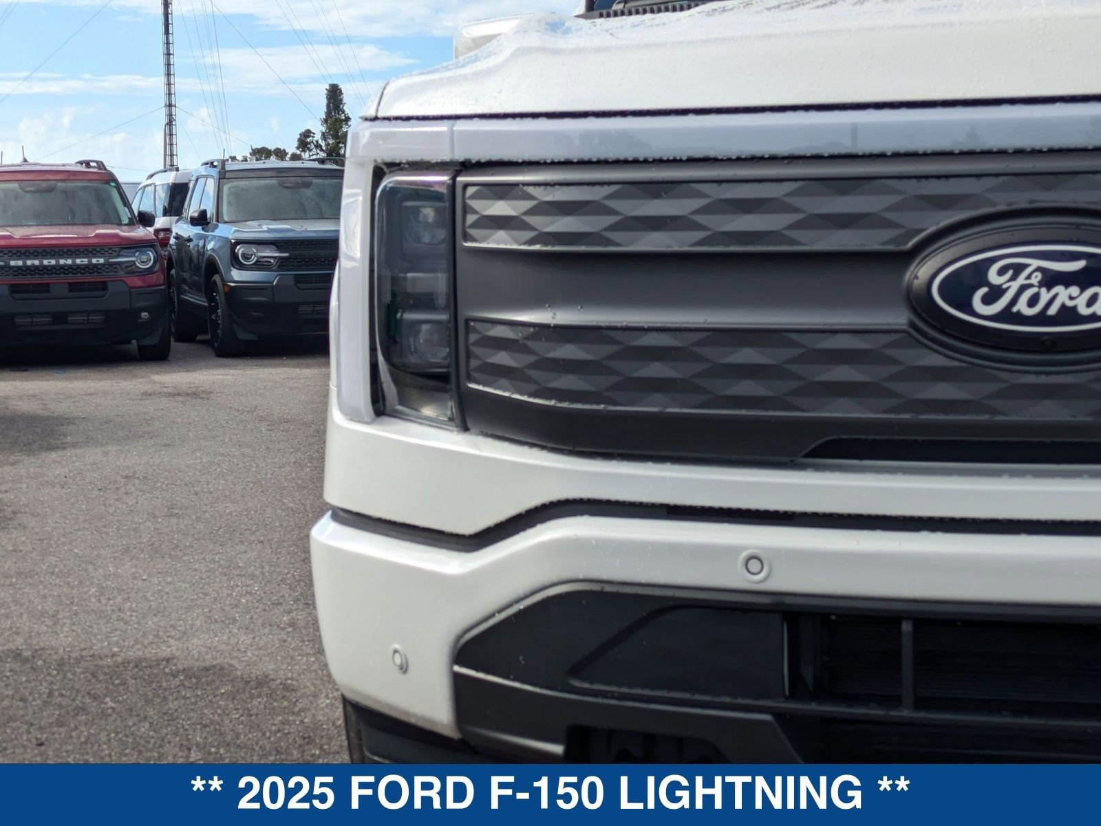 New 2025 Ford F150 Lightning Lariat image 10
