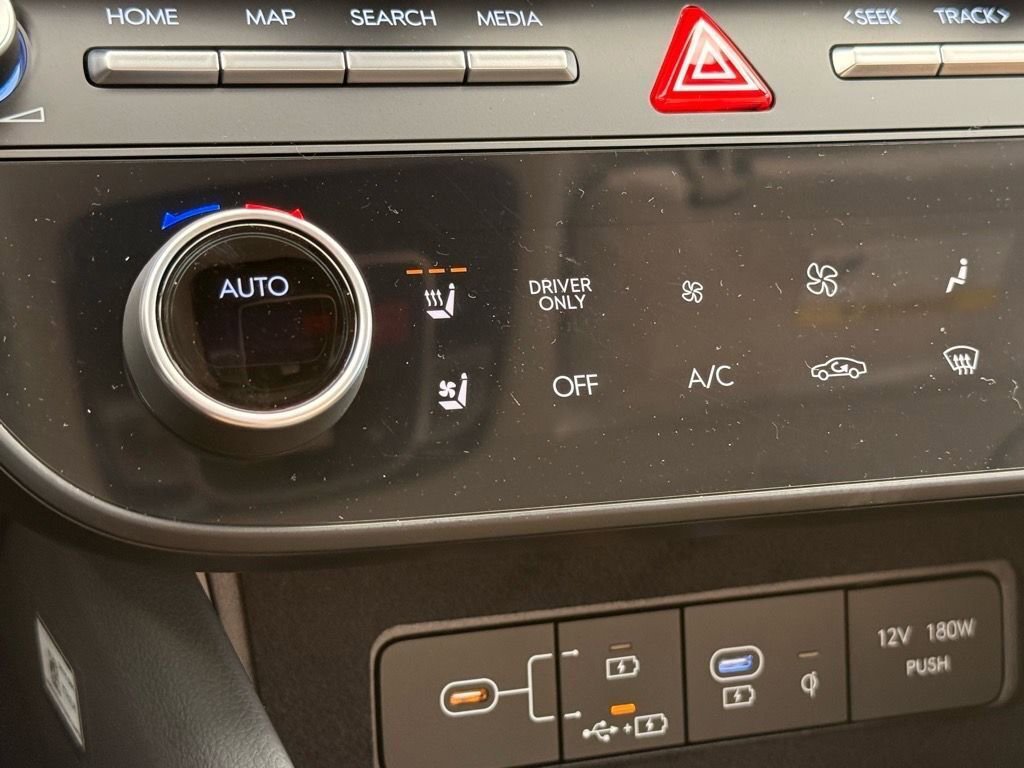 New 2026 Hyundai Sonata Limited image 24