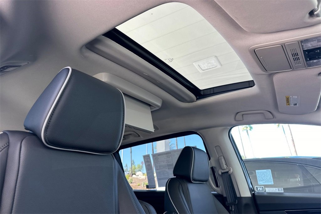 New 2026 Honda Odyssey Touring image 21