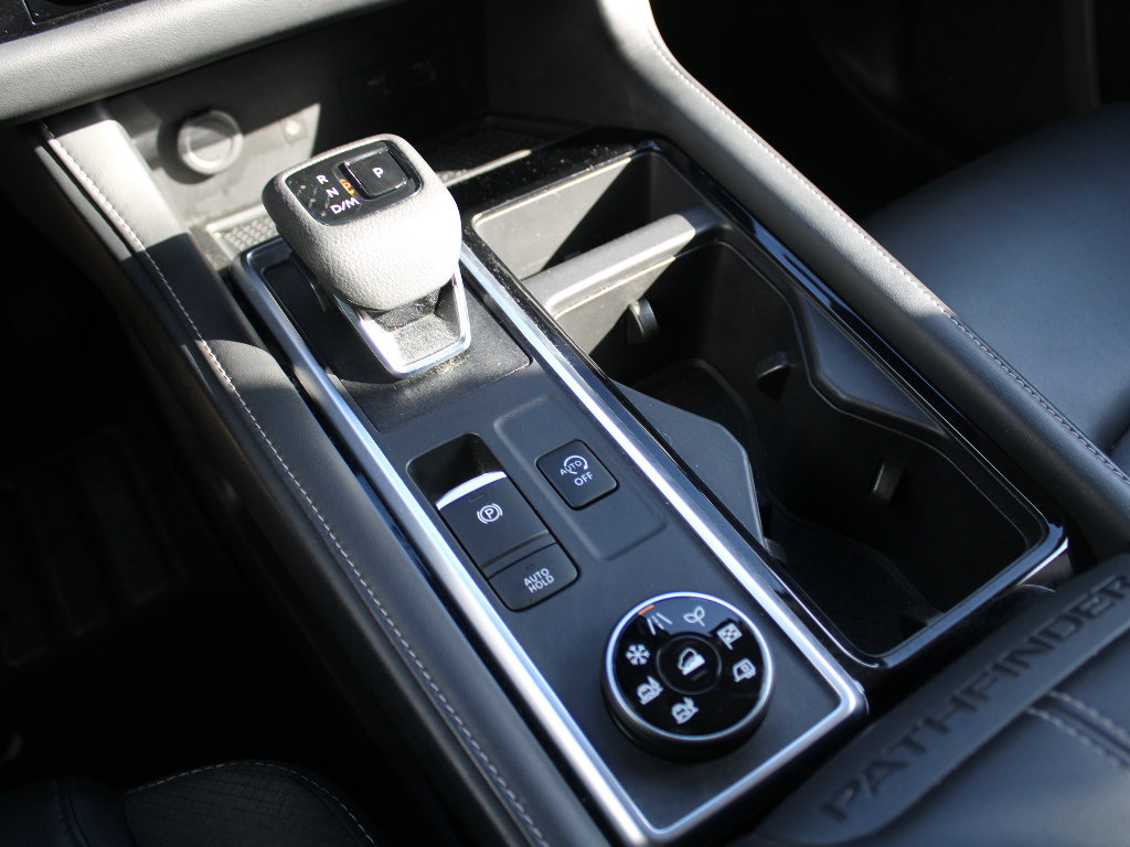 Used 2023 Nissan Pathfinder SL image 22