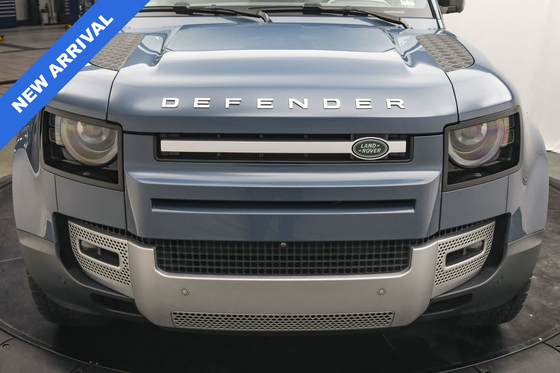 Used 2024 Land Rover Defender 110 S image 26