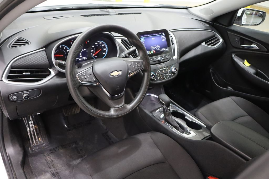 Used 2023 Chevrolet Malibu LT image 20