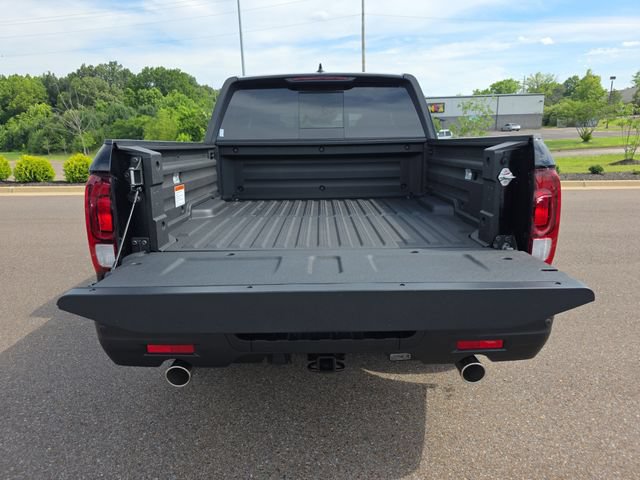 New 2026 Honda Ridgeline Black Edition image 4