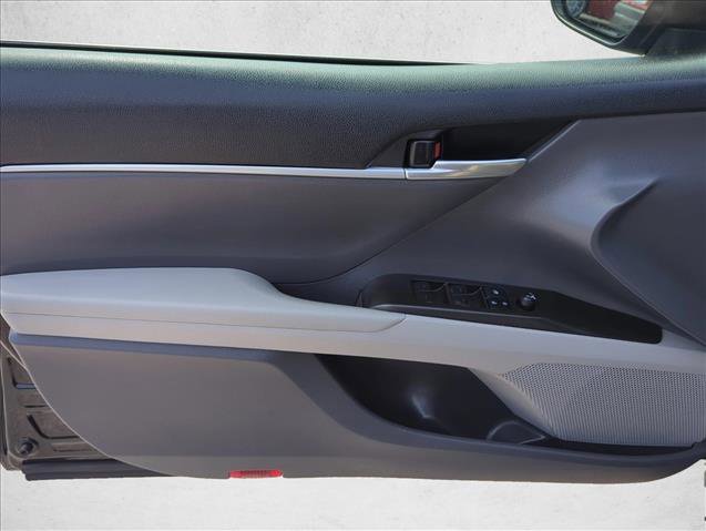 Certified 2022 Toyota Camry SE image 10