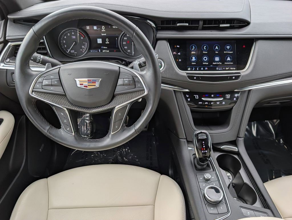 Certified 2025 Cadillac XT5 Sportv w/ Technology Package image 17