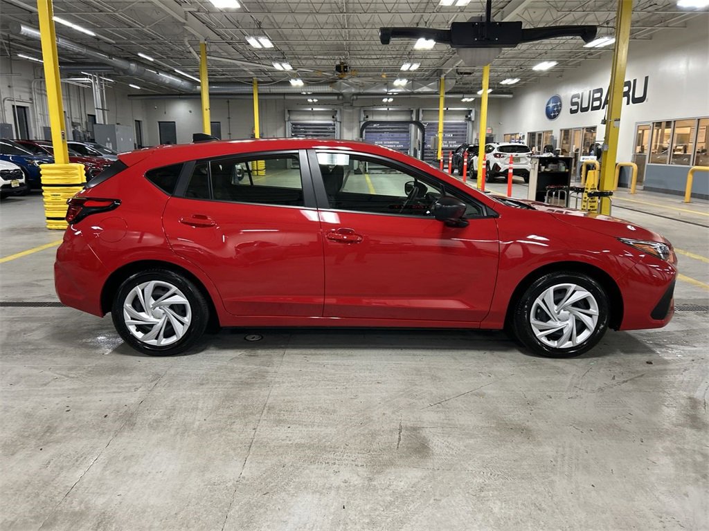 Certified 2025 Subaru Impreza 2.0i image 9