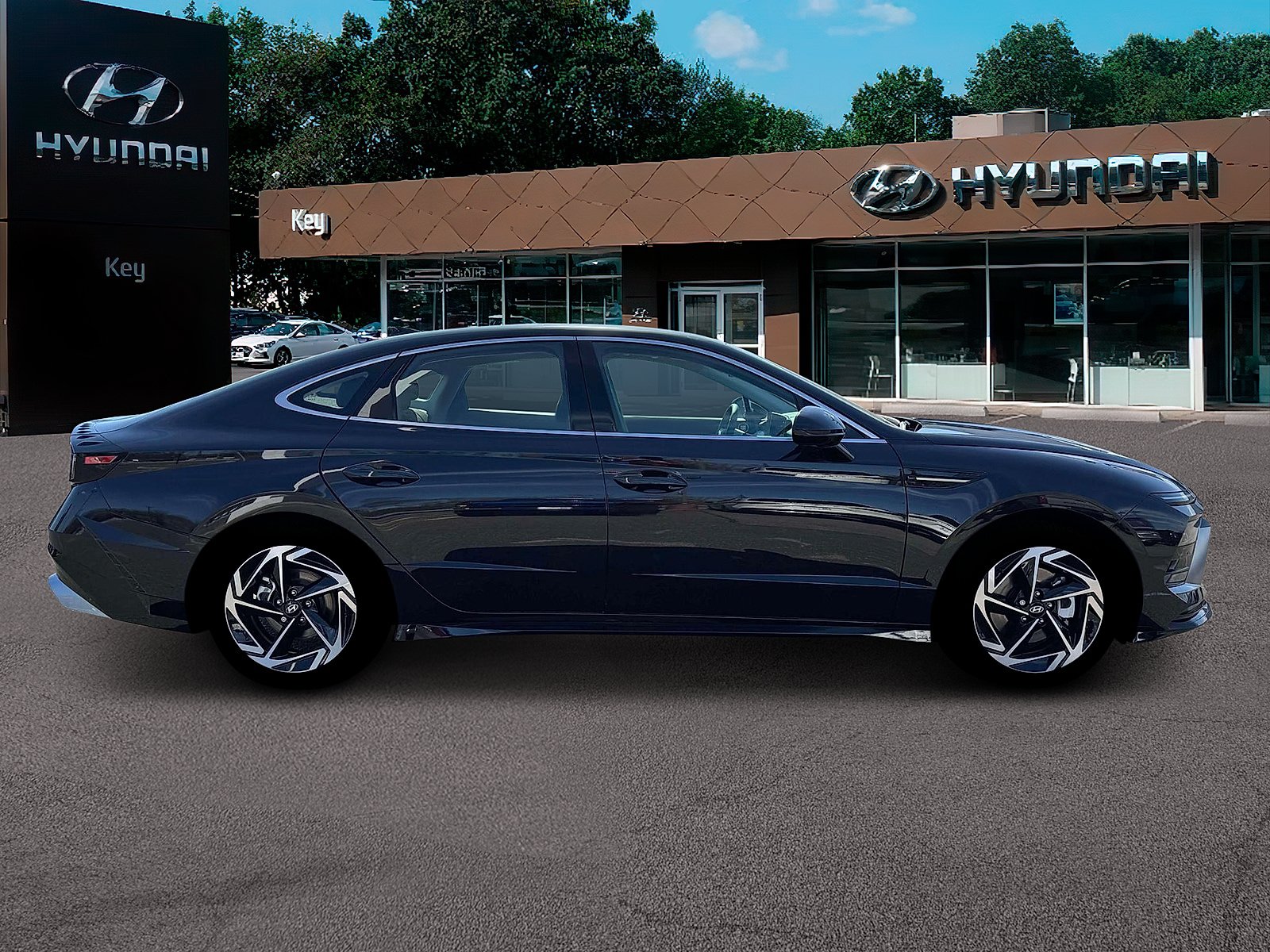 Certified 2025 Hyundai Sonata SEL FWD image 10