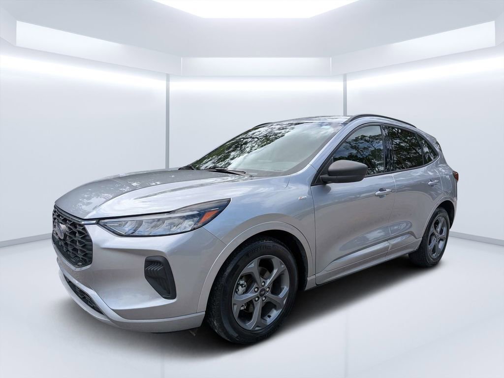 Used 2023 Ford Escape ST-Line w/ Cold Weather Package image 7