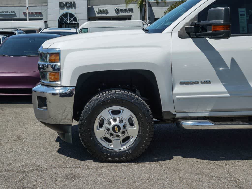 Used 2015 Chevrolet Silverado 2500 LT w/ LT Convenience Package RWD image 9