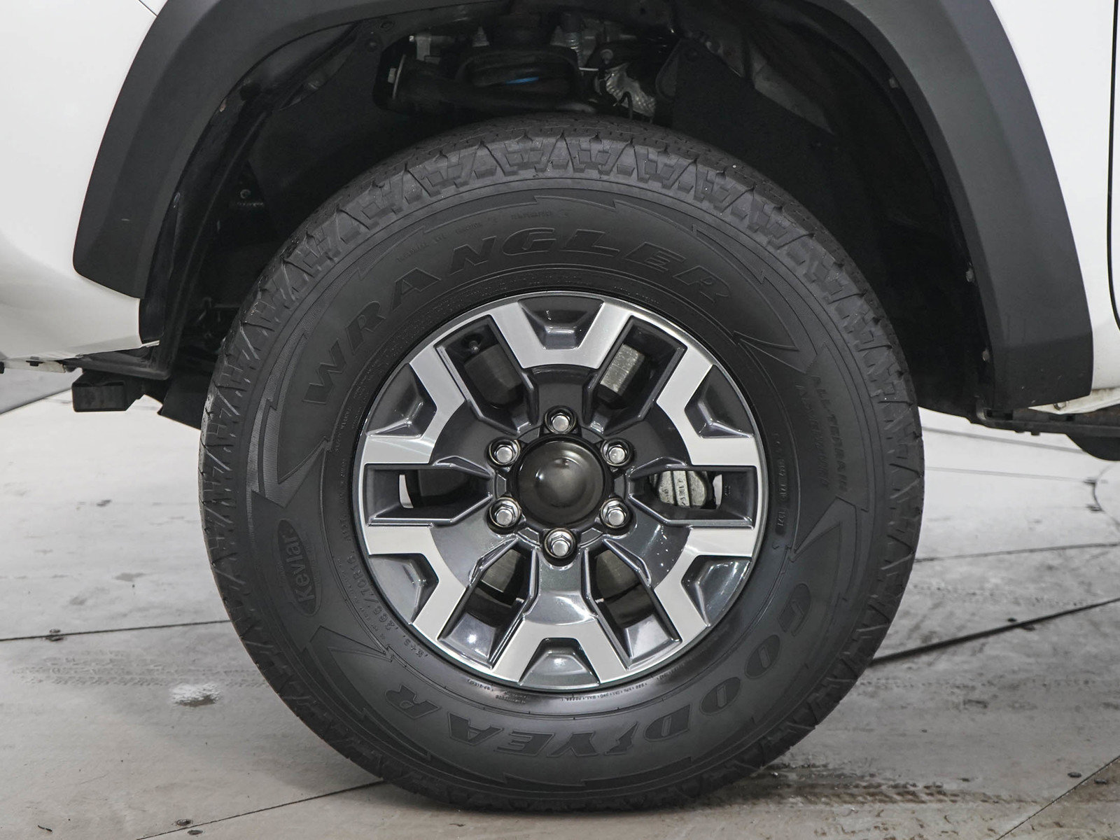 Used 2021 Toyota Tacoma TRD Off-Road AWD/4WD image 28